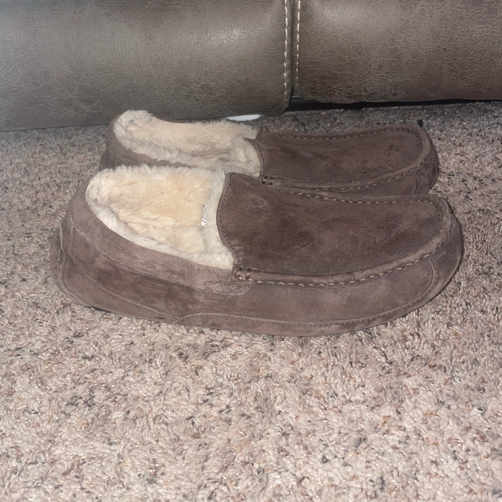 UGG M Ascot Brown Suede Slip On Loafer Slippers Casual Adult Men’s Size 11